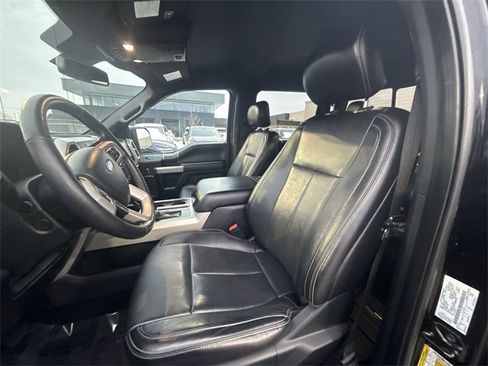 Used 2019 Ford F150 Lariat w/ Equipment Group 502A Luxury image 11