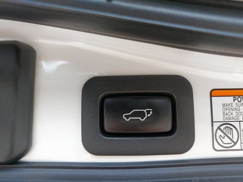 Used 2018 Lexus LX 570 4WD image 14