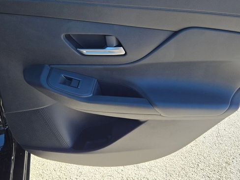 New 2026 Nissan Sentra SV w/ SV Convenience Package FWD image 9