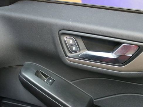 Used 2022 Ford Escape SEL w/ Technology Package image 9