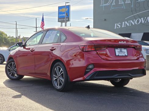 Used 2023 Kia Forte LXS image 18