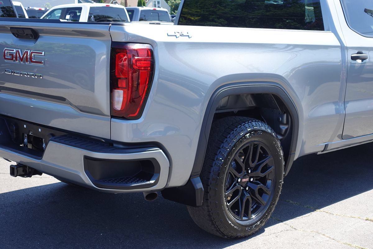Used 2024 GMC Sierra 1500 Pro w/ Graphite Edition AWD/4WD image 10