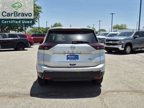 Used 2024 Nissan Rogue SV FWD image 13