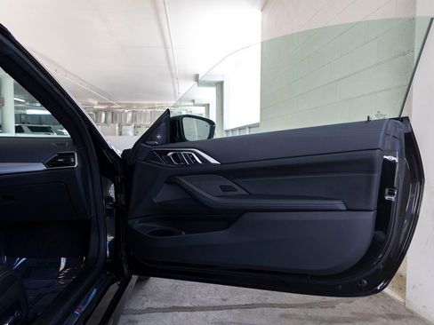 Used 2024 BMW M440i Convertible w/ Premium Package image 24