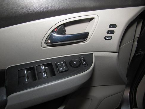 Used 2015 Honda Odyssey Touring image 13