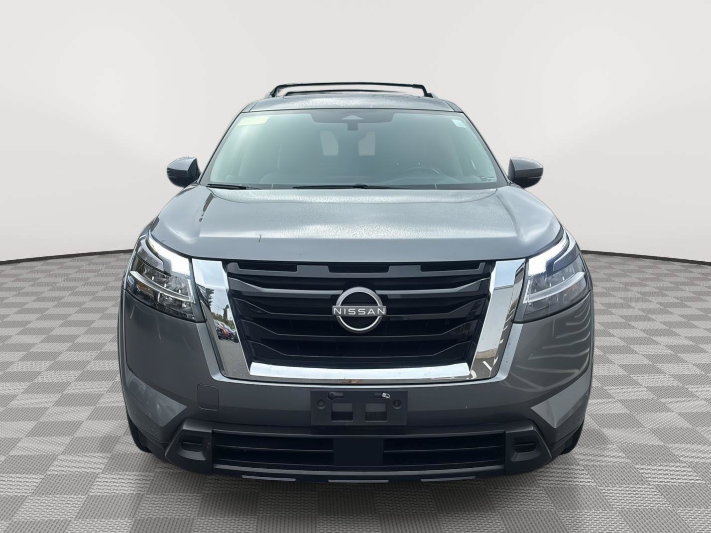 Used 2022 Nissan Pathfinder SV w/ SV Premium Package AWD/4WD image 2