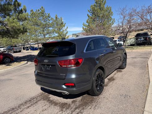 Used 2020 Kia Sorento EX image 6