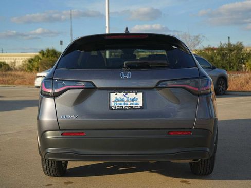 New 2026 Honda HR-V LX image 5