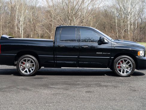 Used 2005 Dodge Ram 1500 Truck 2WD Quad Cab image 11