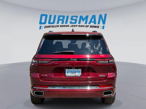 Used 2023 Jeep Grand Cherokee Overland AWD/4WD image 3