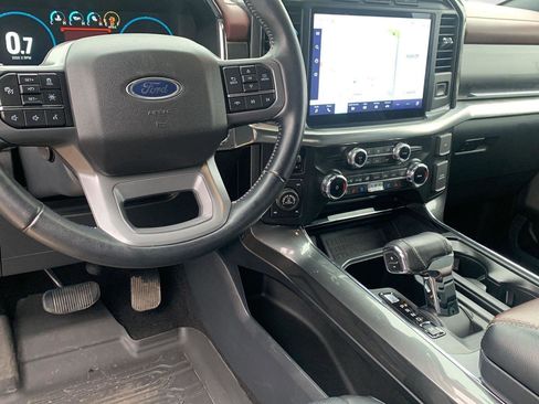 Used 2022 Ford F150 Lariat w/ Equipment Group 502A High image 18