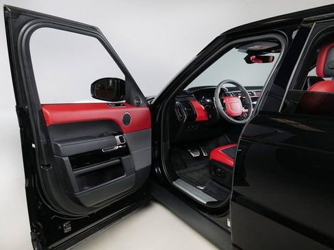 Used 2022 Land Rover Range Rover Sport HST image 26