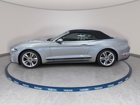 Used 2021 Ford Mustang Premium w/ Pony Package RWD image 11