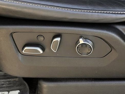 Used 2022 Cadillac Escalade Sport Platinum w/ LPO, ONYX Package image 24