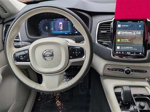 Certified 2025 Volvo XC90 B6 Plus w/ Protection Package Premier image 16