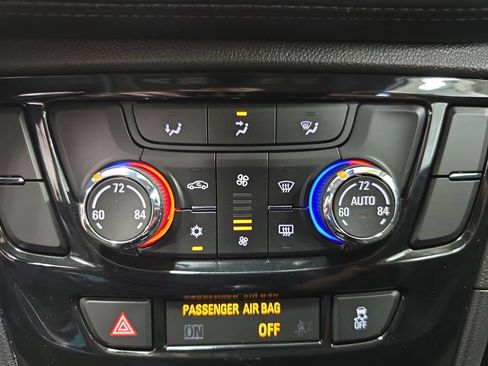 Used 2019 Buick Encore Sport Touring w/ Safety Package FWD image 20