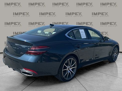 Used 2025 Genesis G70 2.5T image 5