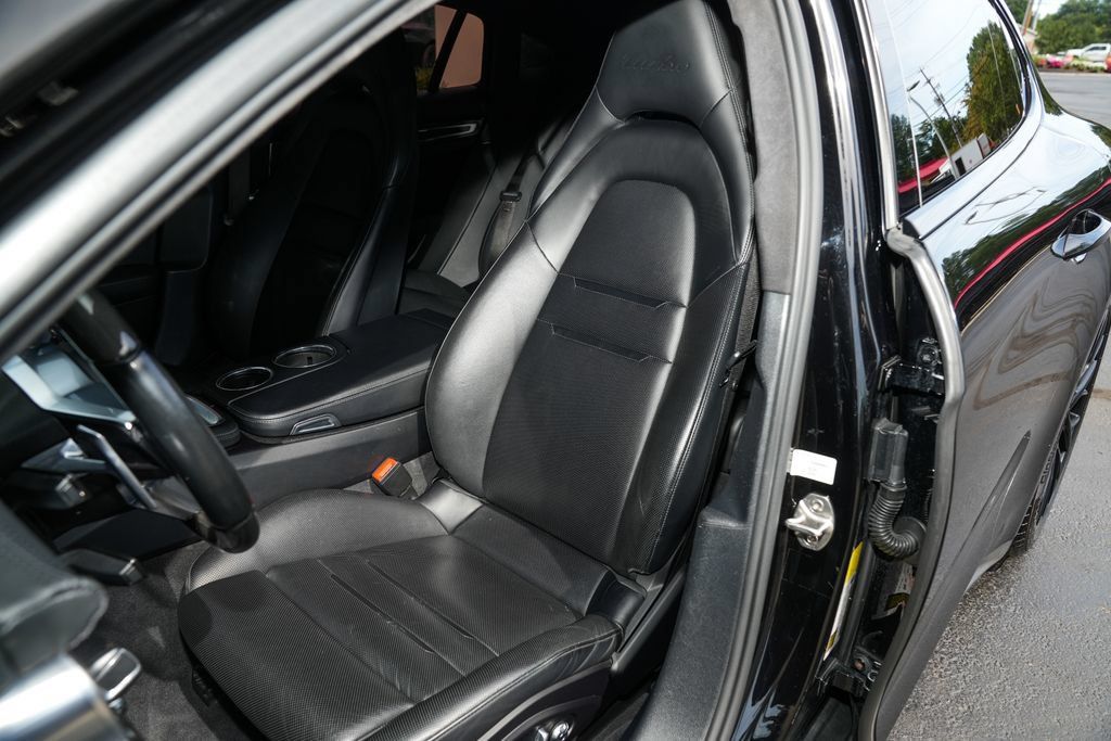 Certified 2018 Porsche Panamera Turbo AWD/4WD image 5