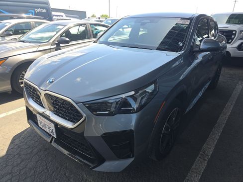 Used 2025 BMW X2 xDrive28i AWD/4WD image 1