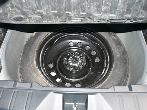 Used 2024 Subaru Outback Premium image 27