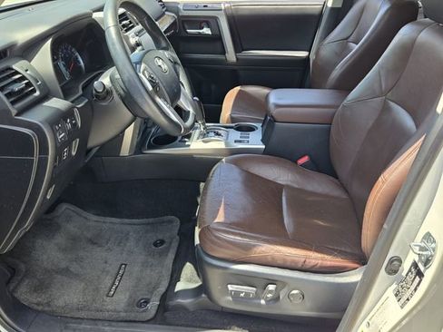 Used 2014 Toyota 4Runner Limited RWD image 10