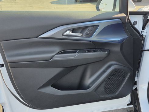 New 2026 Chevrolet Equinox EV LT w/ LPO, Blackout Package image 20