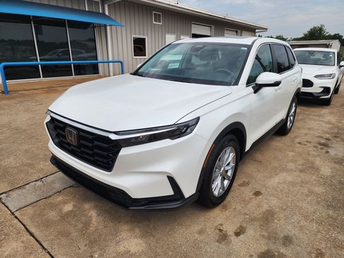 Used 2024 Honda CR-V EX image 3