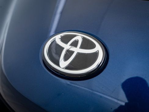 Used 2020 Toyota Supra Premium w/ Driver Assist Package image 3