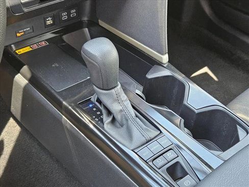 Used 2025 Toyota Camry LE FWD image 12