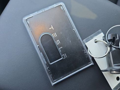 Used 2024 Tesla Model Y image 26