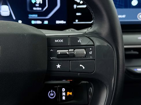 Certified 2024 Kia EV9 Wind AWD/4WD image 37