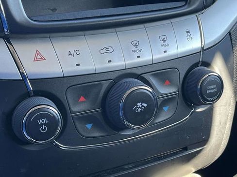 Used 2015 Dodge Journey American Value Package w/ Flexible Seating Group image 30