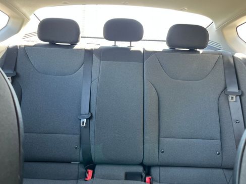 Used 2025 Kia K4 LXS image 37