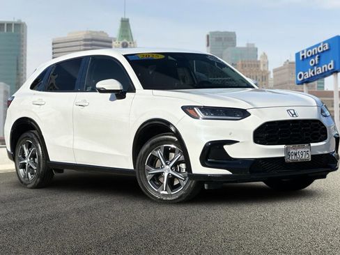 Certified 2025 Honda HR-V EX-L image 2