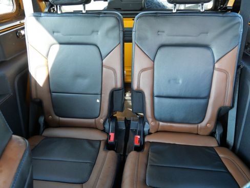 Used 2021 Ford Bronco Outer Banks w/ Sasquatch Package AWD/4WD image 13