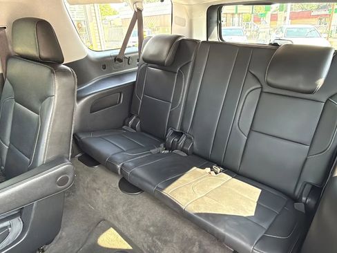 Used 2015 Chevrolet Suburban LTZ image 18