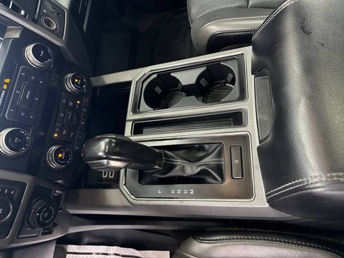 Used 2019 Ford F150 Raptor w/ Equipment Group 802A Luxury AWD/4WD image 32