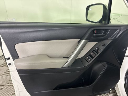 Used 2016 Subaru Forester 2.5i Premium AWD/4WD image 23