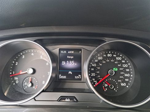 Used 2021 Volkswagen Tiguan SE R-Line image 19