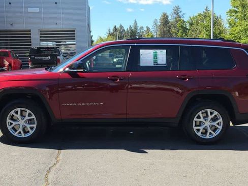 Used 2023 Jeep Grand Cherokee L Limited w/ Trailer Tow Group (B) AWD/4WD image 5
