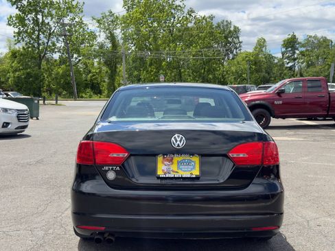 Used 2012 Volkswagen Jetta Sedan FWD image 5