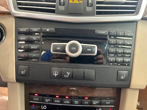 Used 2012 Mercedes-Benz E 350 Sedan image 46