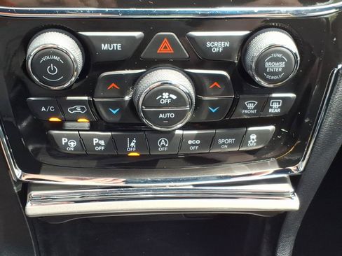 Used 2021 Jeep Grand Cherokee Limited w/ Quick Order Package 28K 80th AWD/4WD image 20