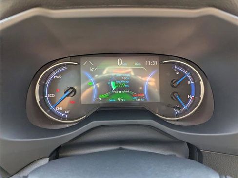 Used 2025 Toyota RAV4 LE image 11