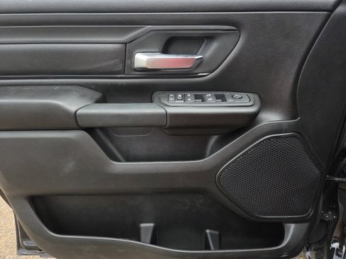 New 2026 RAM 1500 Express image 17