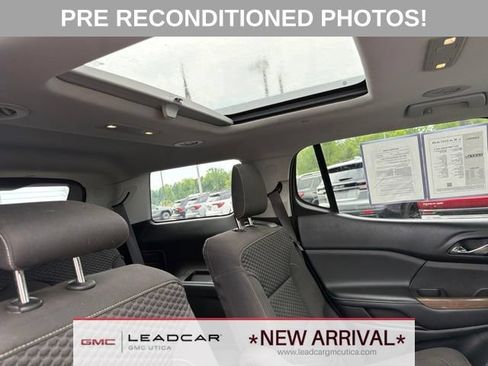 Used 2017 GMC Acadia SLE AWD/4WD image 15
