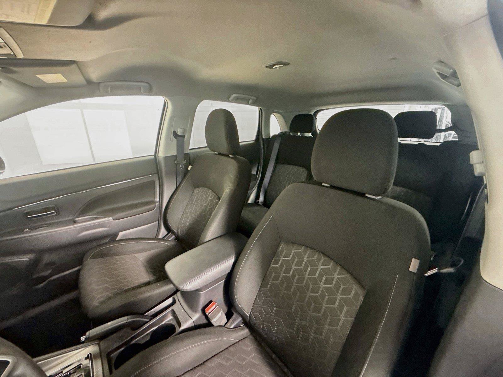 Used 2026 Mitsubishi Outlander Sport AWD image 8