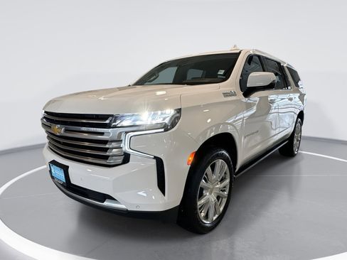 Used 2023 Chevrolet Suburban High Country image 1
