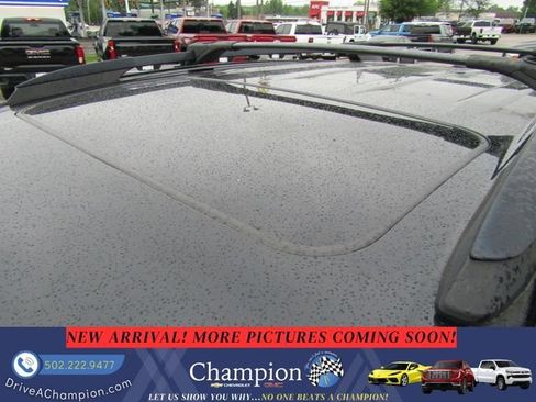 Used 2018 Toyota RAV4 XLE FWD image 7