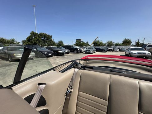 Used 1999 Ford Mustang GT RWD image 88